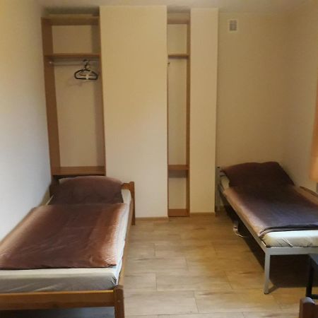 Noclegi Pod Kasztanami Marki  Dış mekan fotoğraf