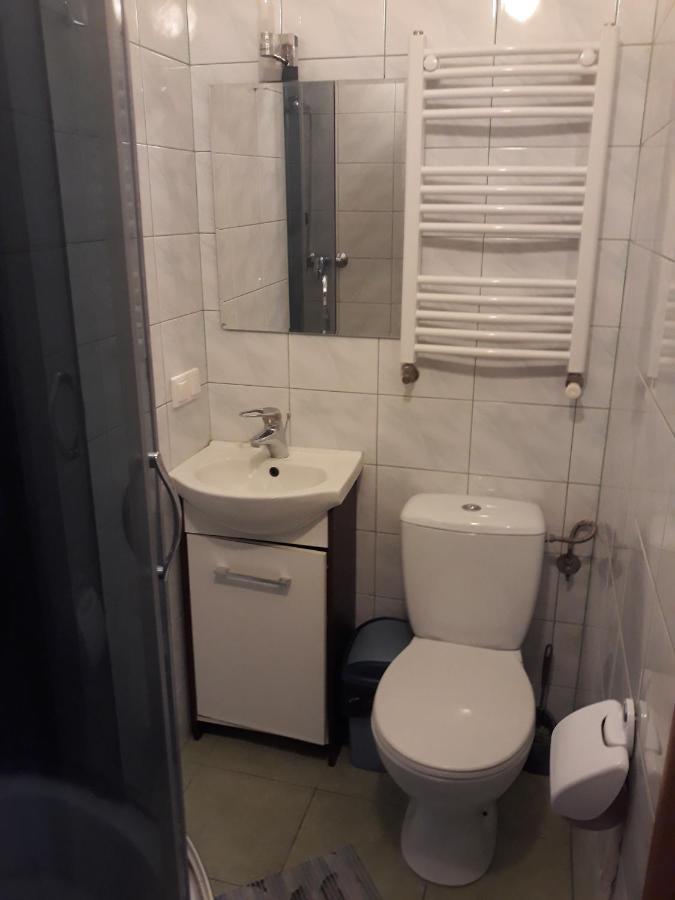 Noclegi Pod Kasztanami Marki  Dış mekan fotoğraf